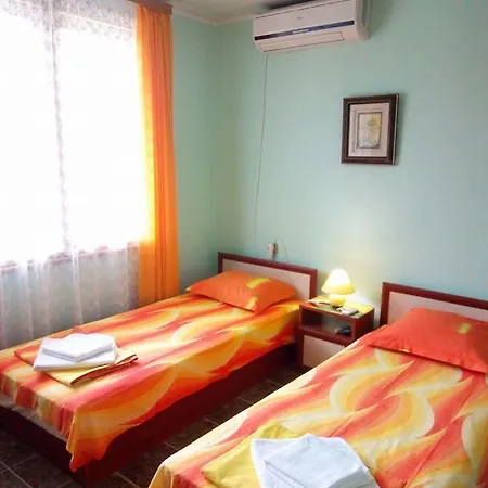 Guest house Sluncho *